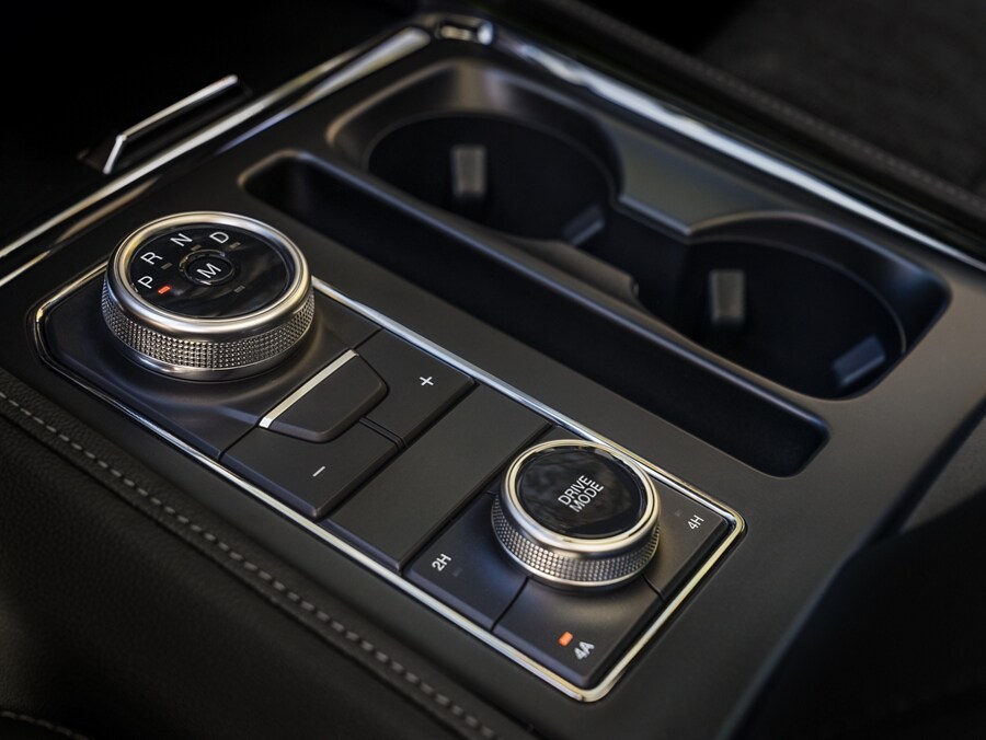 Close-up of a 2024 Ford Expedition® in-vehicle's 10-Speed SelectShift® gear dials