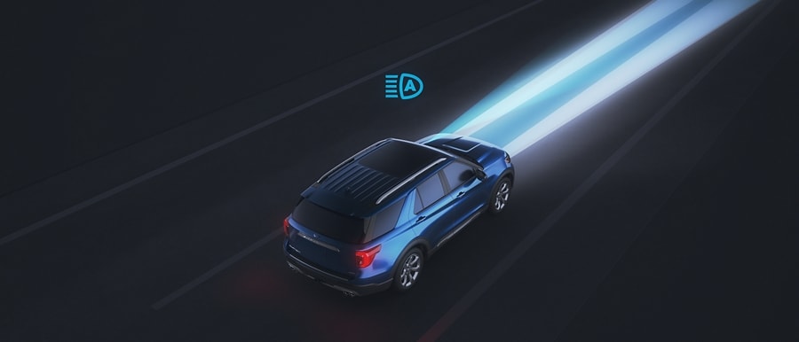 El gráfico de una SUV Ford Explorer® 2023 muestra los Faros Delanteros con Luz Alta Automática