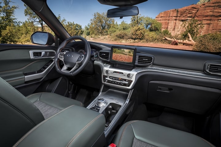 Interior del modelo Ford Explorer® Timberline® 2023