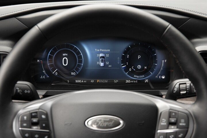 Pantalla de Productividad Digital personalizable de 12.3 pulgadas en una SUV Ford Explorer® 2023
