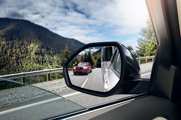 Espejo lateral de la SUV Ford Explorer® 2023