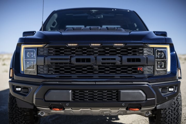 Close-up of the 2023 Ford F-150® Raptor R™ grille