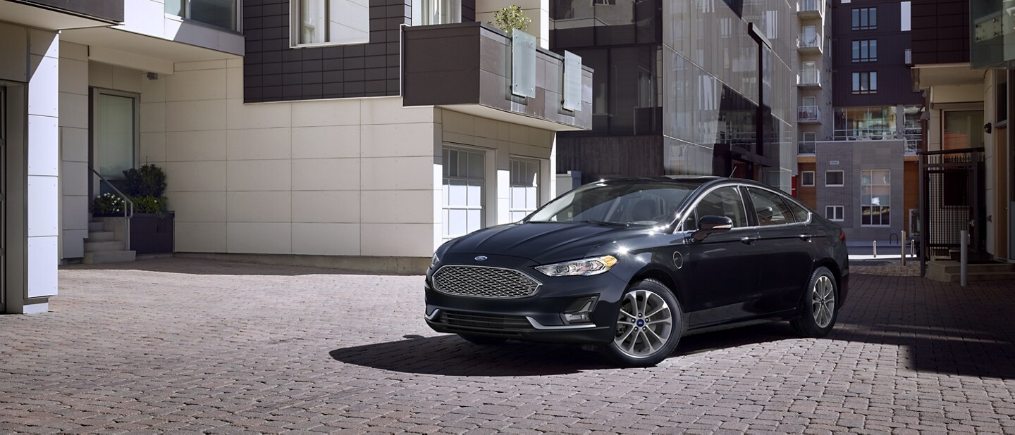 2020 Ford® Fusion Sedan | Hybrid/Plug-In Features | Ford.com