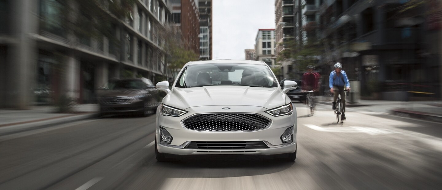 2020 Ford® Fusion Sedan | Hybrid/Plug-In Features | Ford.com