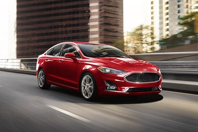2020 Ford® Fusion Sedan | Features | Ford.com