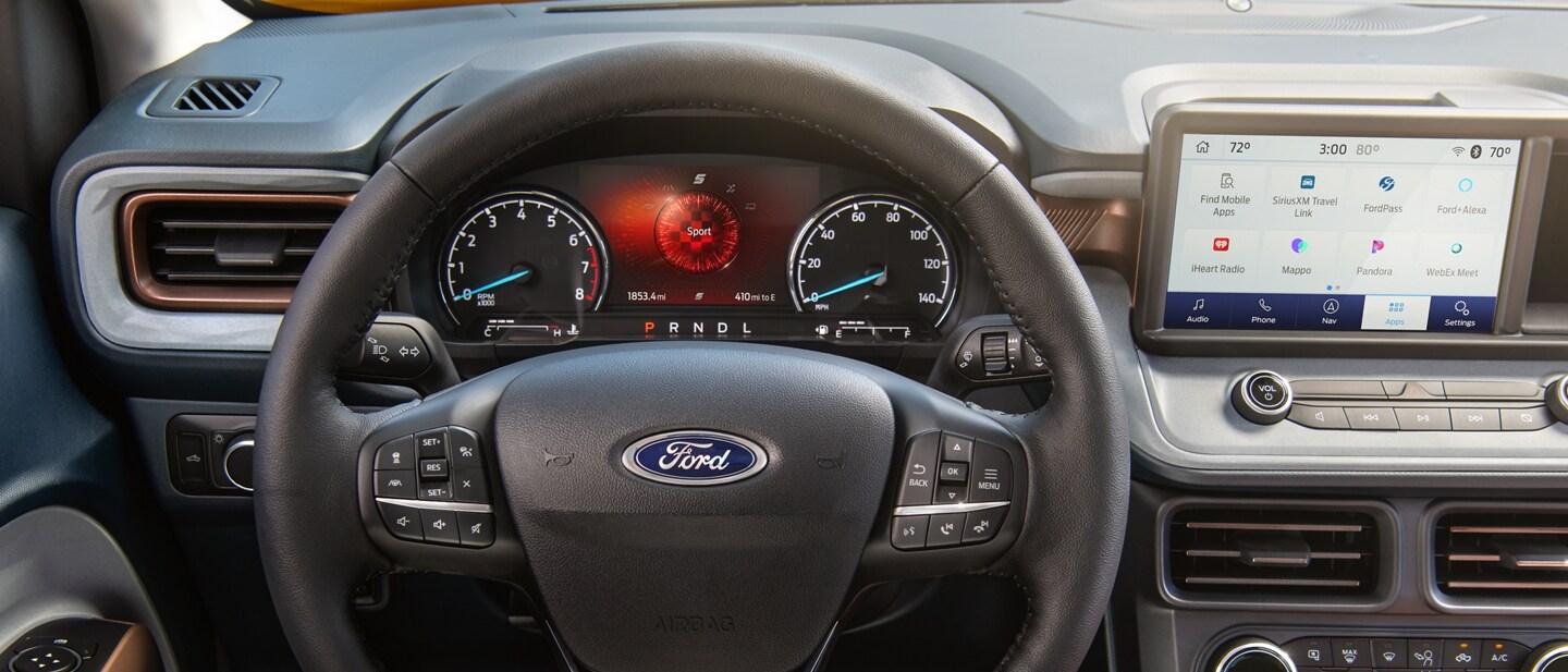 Primer plano de la pantalla del grupo de instrumentos donde se ve el modo Deportivo de la camioneta Ford Maverick® 2023