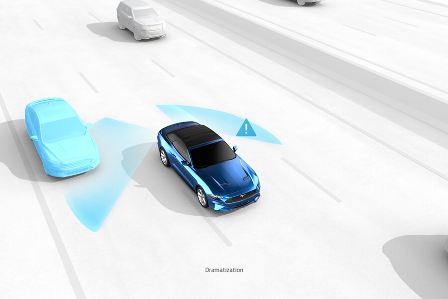 Imagen de un Ford Mustang® 2023 cupé que muestra BLIS® (Sistema de Información de Punto Ciego) con Alerta de Tráfico Cruzado