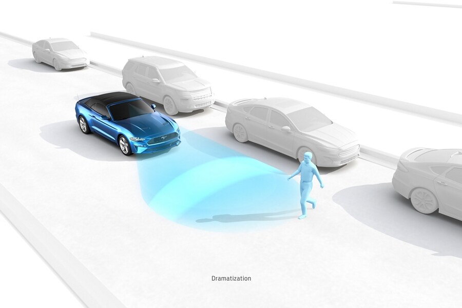 Un gráfico de un Ford Mustang® 2023 cupé que muestra la Asistencia para Evitar Colisiones con Frenado de Emergencia Automático