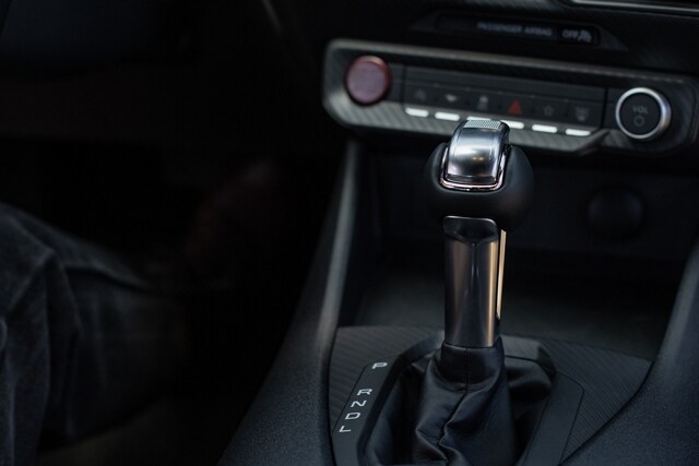 2024 Ford Mustang® 10-speed SelectShift® automatic transmission