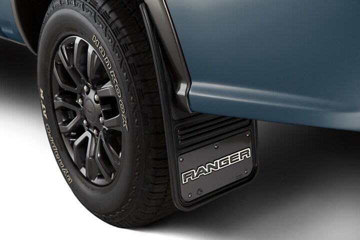 Primer plano de las loderas de una Ford Ranger