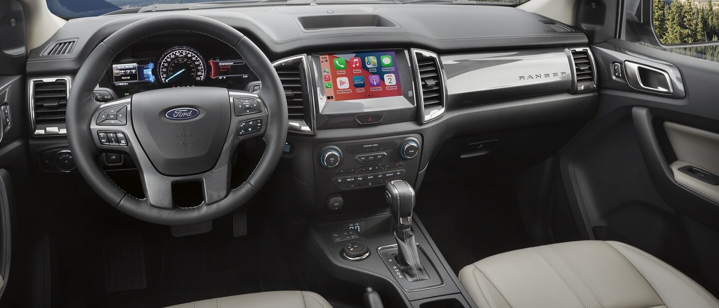 Vista Interior en la Ford Ranger® 2023 que muestra Co-Pilot 360 disponible