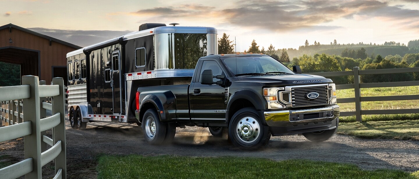2021 ford super duty truck lead the pack