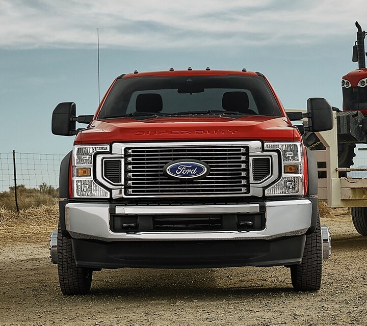 2021 ford super duty truck lead the pack