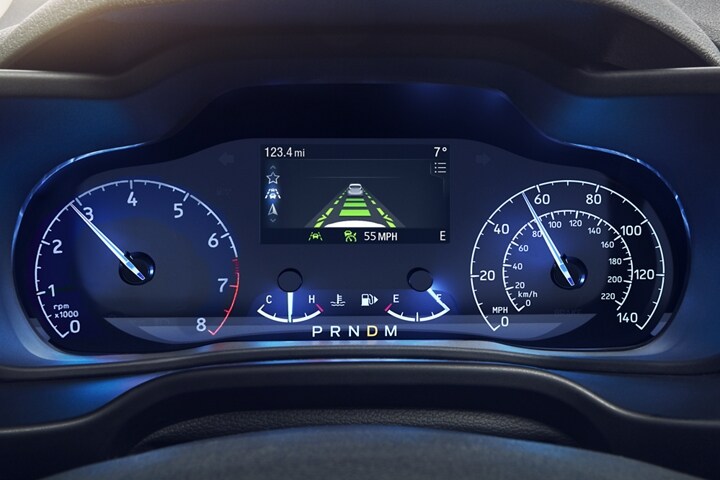 Grupo de instrumentos con Control de Velocidad Adaptable disponible de una Ford Transit Connect Cargo Van 2023