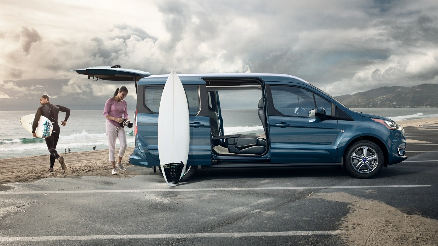 Ford transit hotsell connect passenger wagon