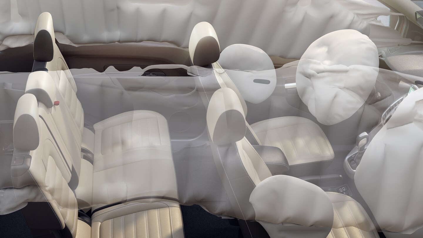 Interior de un Wagon para Pasajeros Ford Transit Connect 2023 con imagen del Sistema Safety Canopy® estándar