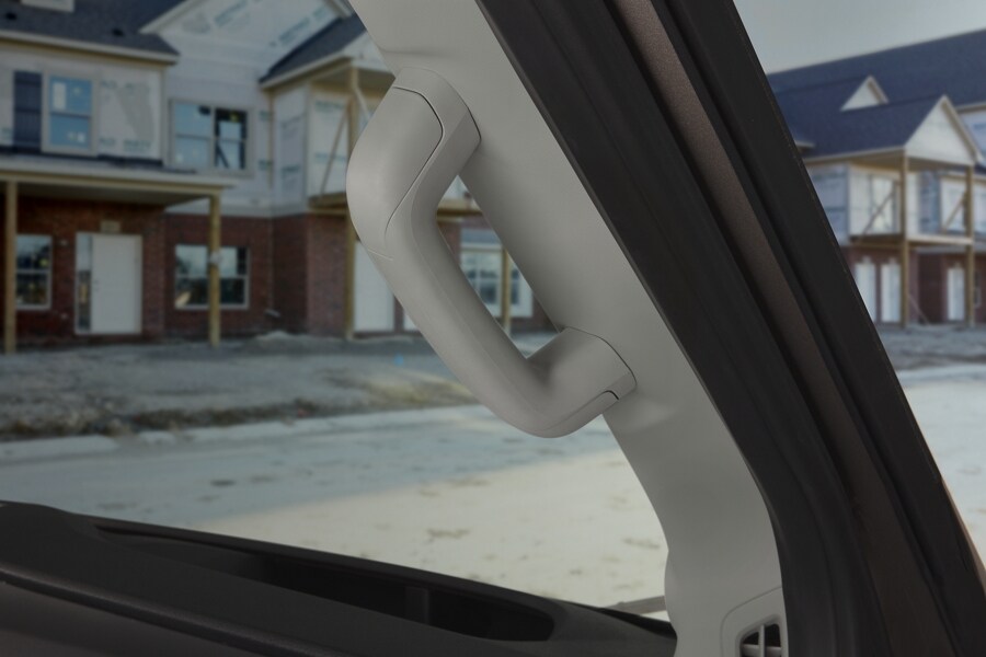 Imagen de una columna A dentro de una van Ford Transit® 2023
