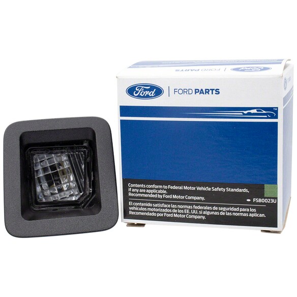License Plate Light Licence Lamp - Right, Rear, Center (BEV, Performance) Main Image