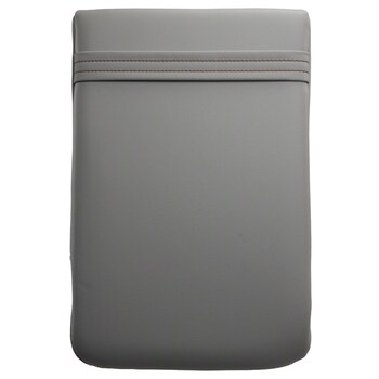 Seat Armrest Space - Rear, Center