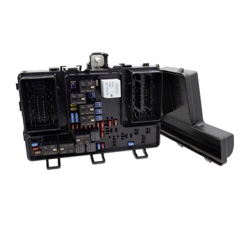 Fuse and Relay Center Junction Panel Box - Rear, (Fuses)