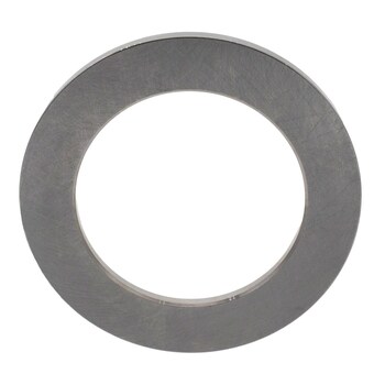 Output Shaft Bearing Retainer (AT)