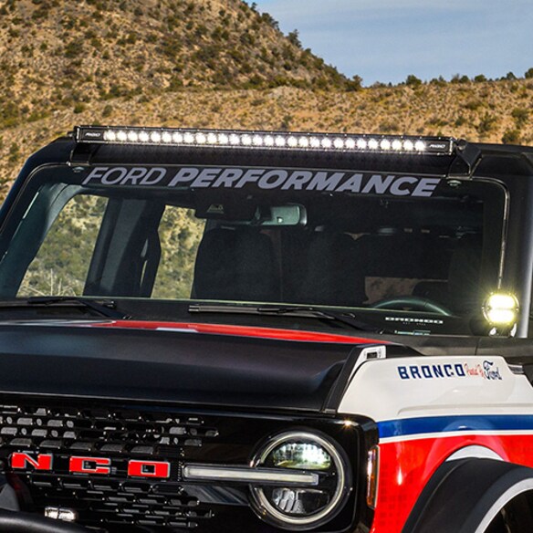 Bronco 2021-2023 Ford Performance Bronco Silver Windscreen Banner Main Image